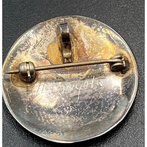 Hesser Lanyate Sterling Zuni Inlay
Rainbow Dancer Turquoise Coral Brooch Pendant - Picture 6 of 8